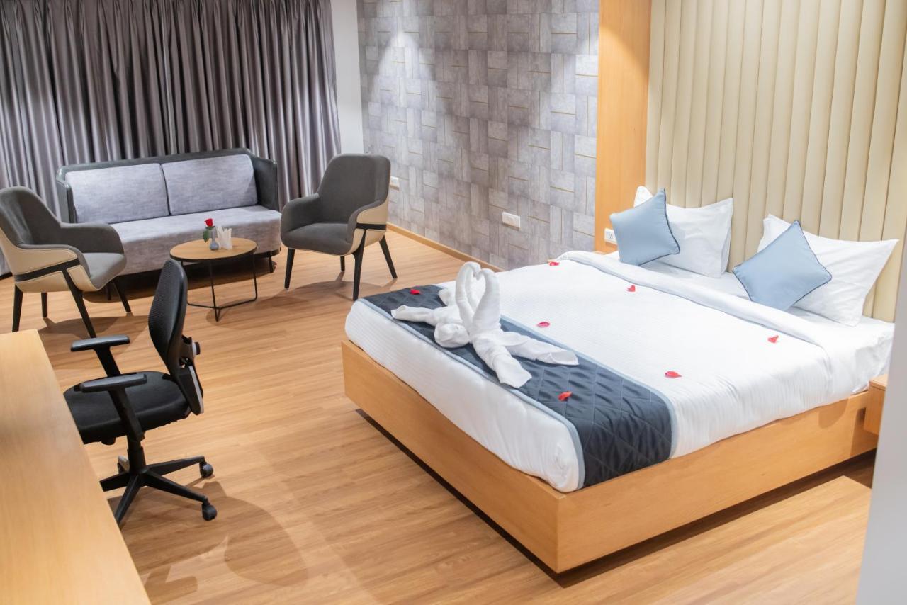 Hotel Tulips Grand Hajdarabad Zewnętrze zdjęcie